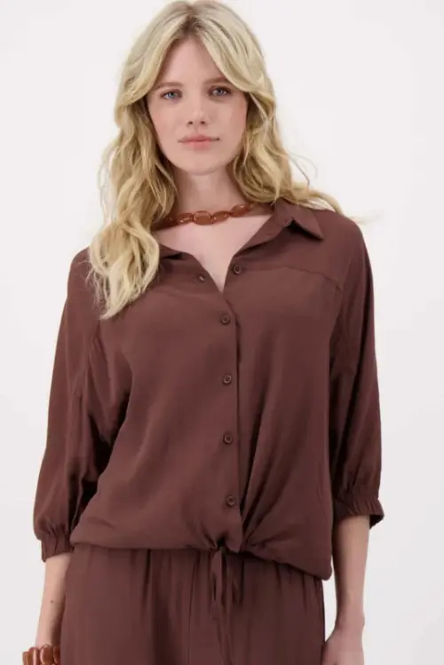 Zusss marocain blouse bruin